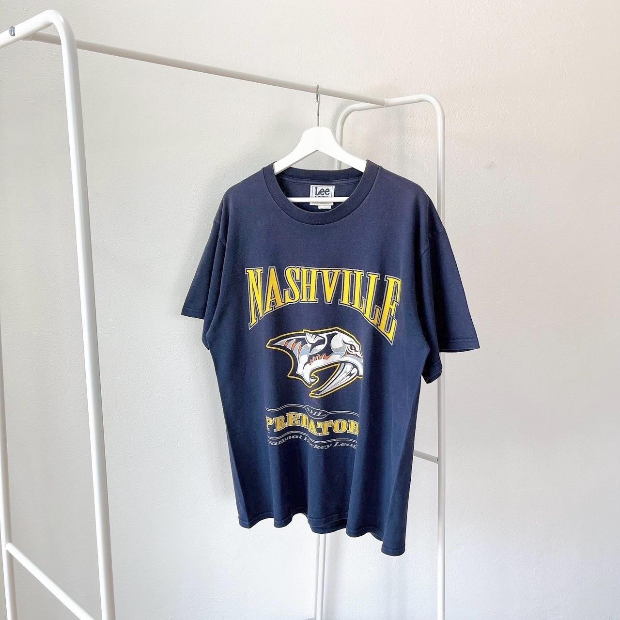 Vintage Nashville Predators NHL hockey Lee sport blue t shirt L Graphic Tee – Premium Graphic · High-Quality Print