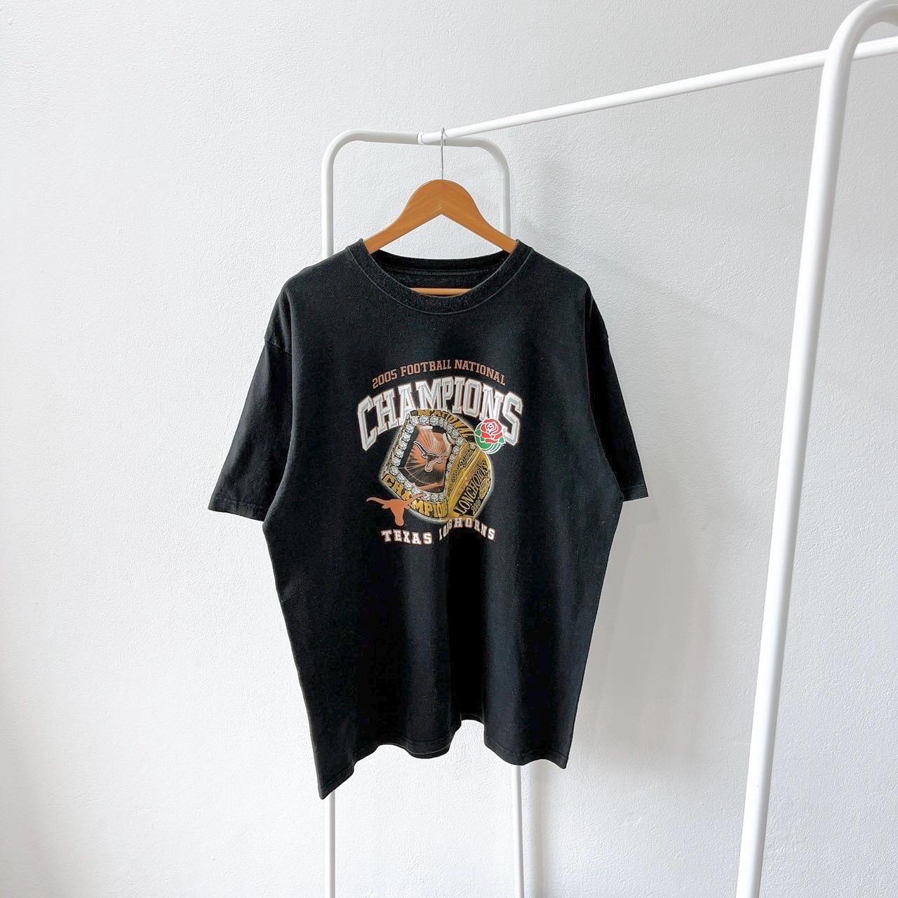 Vintage 00s Texas Longhorns 2005 football champions vintage Reebok black t shirt XL Graphic Tee – Aesthetic Look · Trending Graphic Apparel