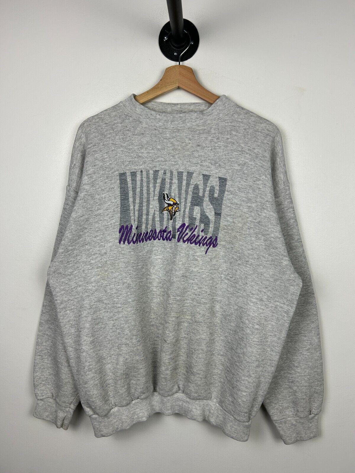 Vintage 90s NFL Logo 7 Minnesota Vikings Grey Crewneck Size L Graphic Tee – Soft Feel · Must-Have Style