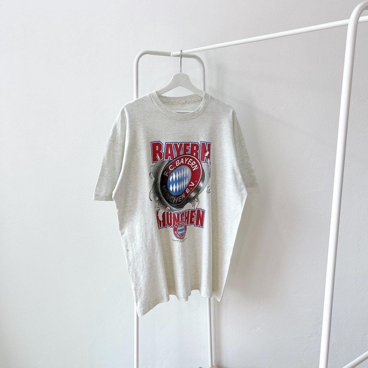 Vintage 90s Bayern Munich Soccer Vintage Nutmeg mills screen 2 side gray t shirt L Graphic Tee – Fan Favorite · Perfect For Daily Wear