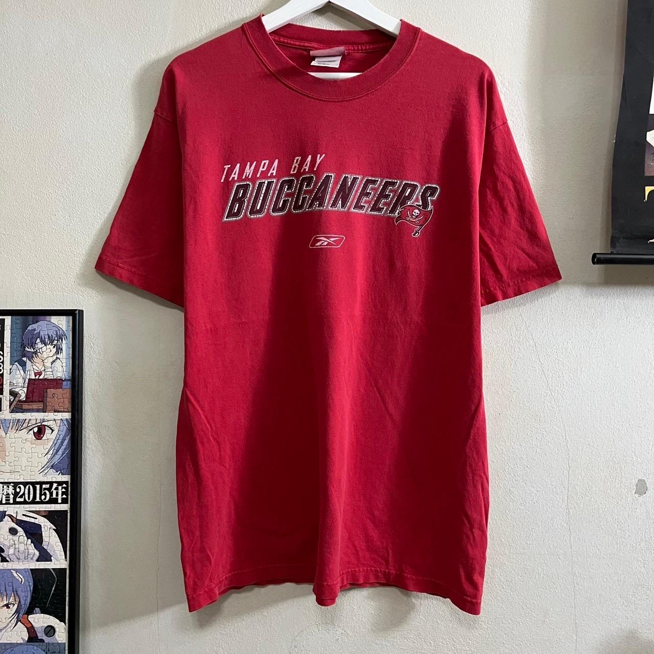 Vintage Tampa Bay Buccaneers T shirt size M Graphic Tee – Easygoing Wear · Trending Graphic Apparel