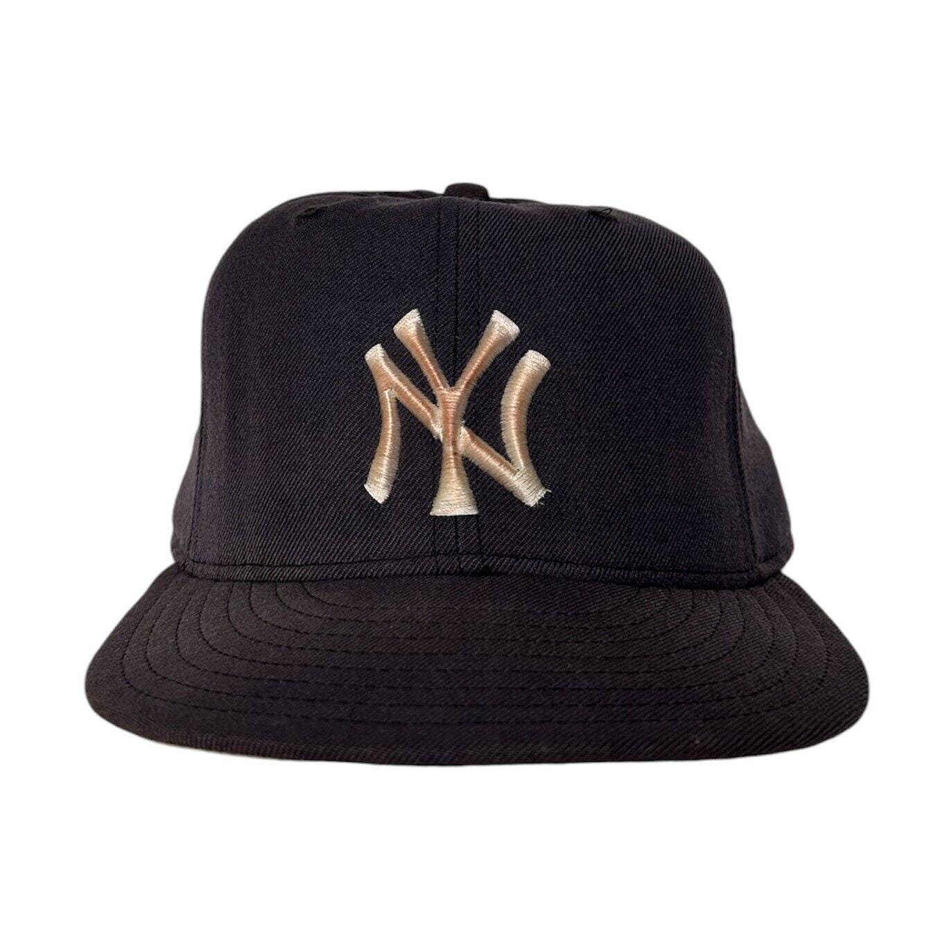 Vintage 9039s New Era New York Yankees Navy Fitted Hat 7 18 Graphic Tee – Bold Style · Perfect For Daily Wear