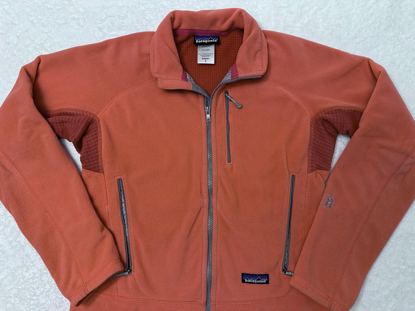 Vintage 2000s Y2K Patagonia Regulator R4 Zip Up Fleece Jacket Salmon Womens S M Graphic Tee – Cozy Vibes · Great Gift For Fans