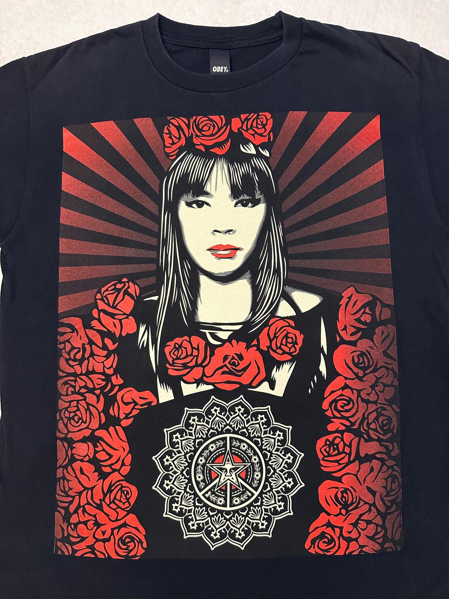 Vintage 2000s Y2K Obey Giant Shepard Fairey Rose Girl Graphic T Shirt M L NEW Graphic Tee – Premium Graphic · Top Pick For Any Outfit