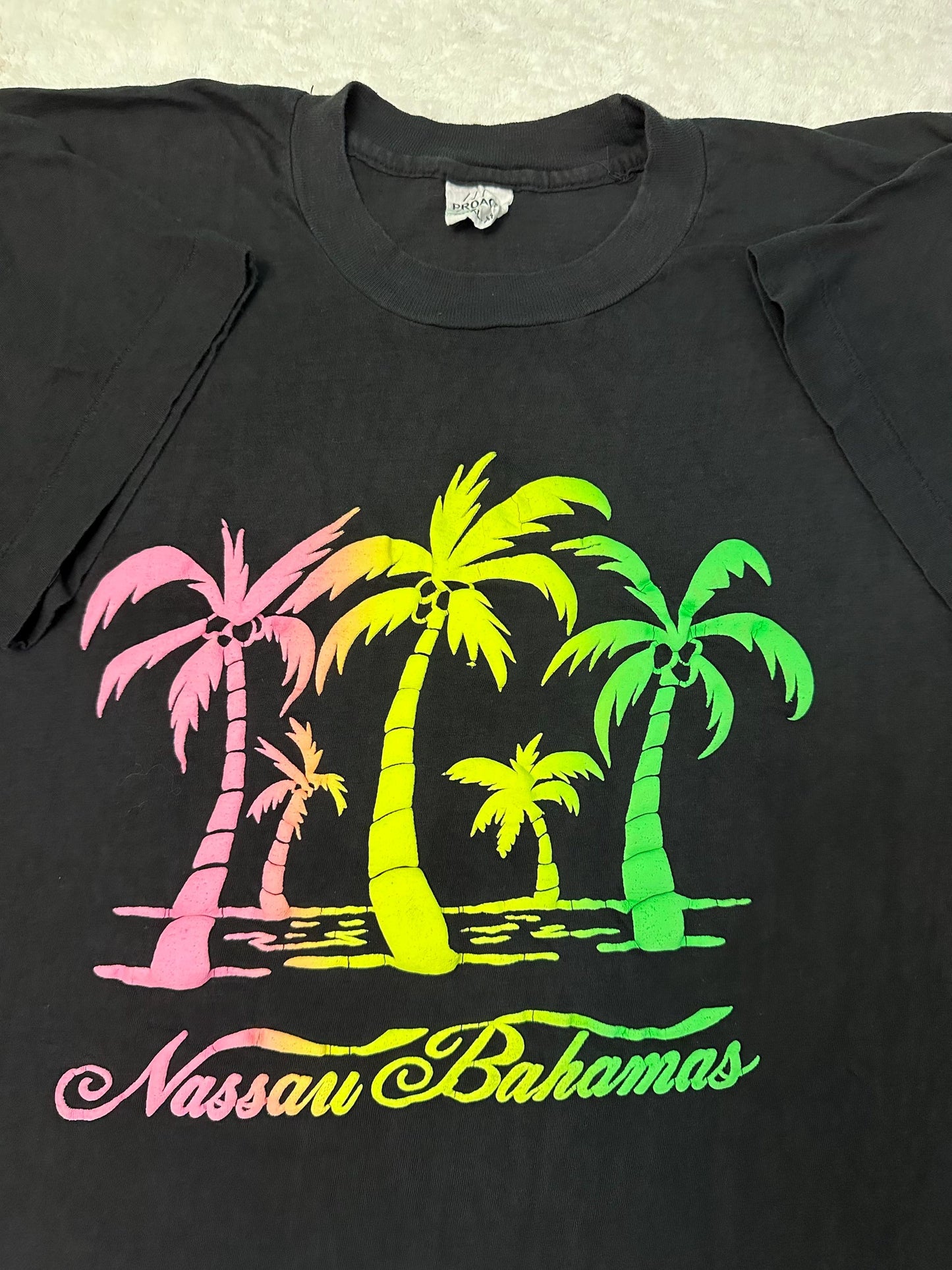 Vintage 1980s 1990s Nassau Bahamas Neon Palm Trees Puff Print Art T Shirt L NEW Graphic Tee – Bold Style · Perfect For Daily Wear
