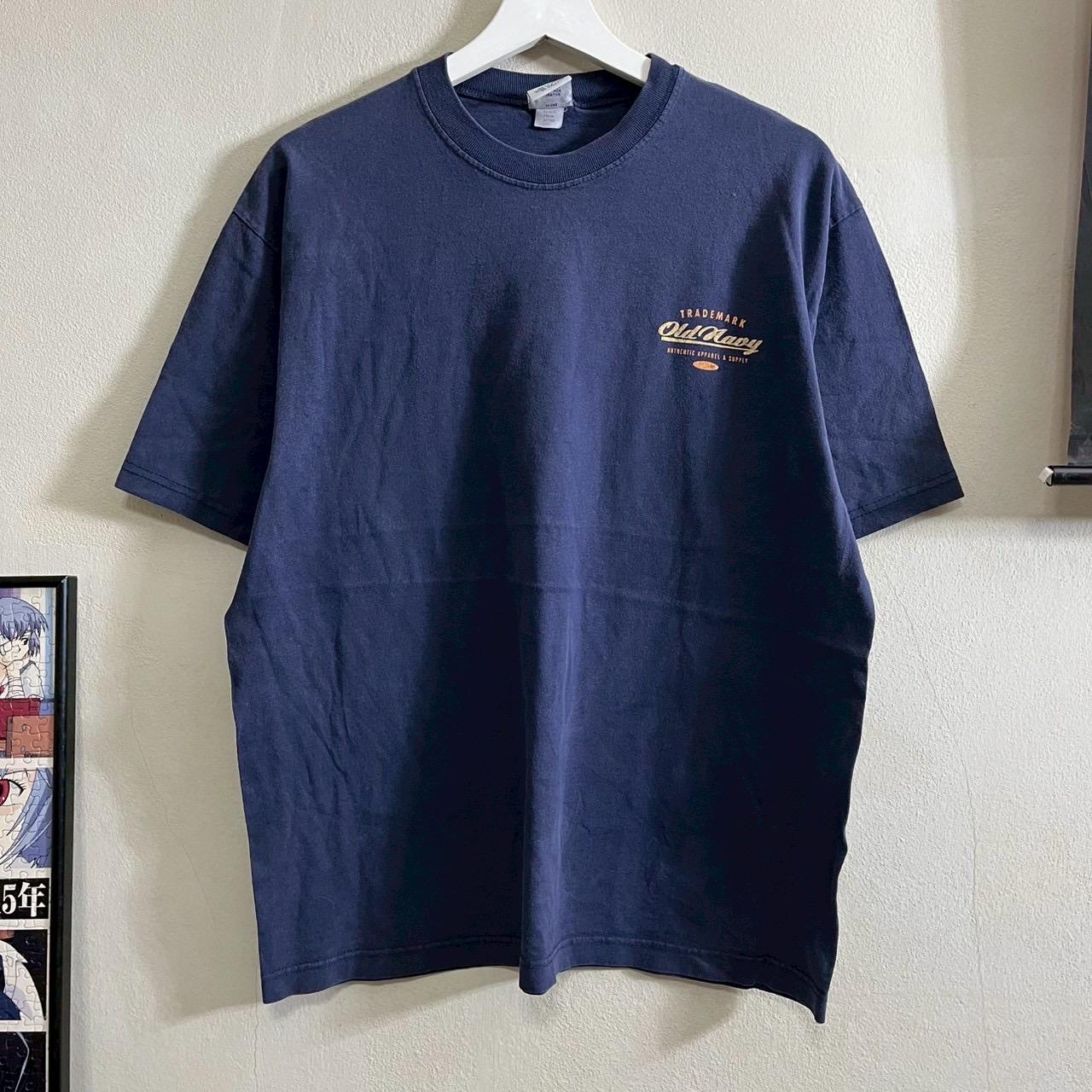 Vintage Old Navy T Shirt size M Graphic Tee – Bold Style · Trending Graphic Apparel