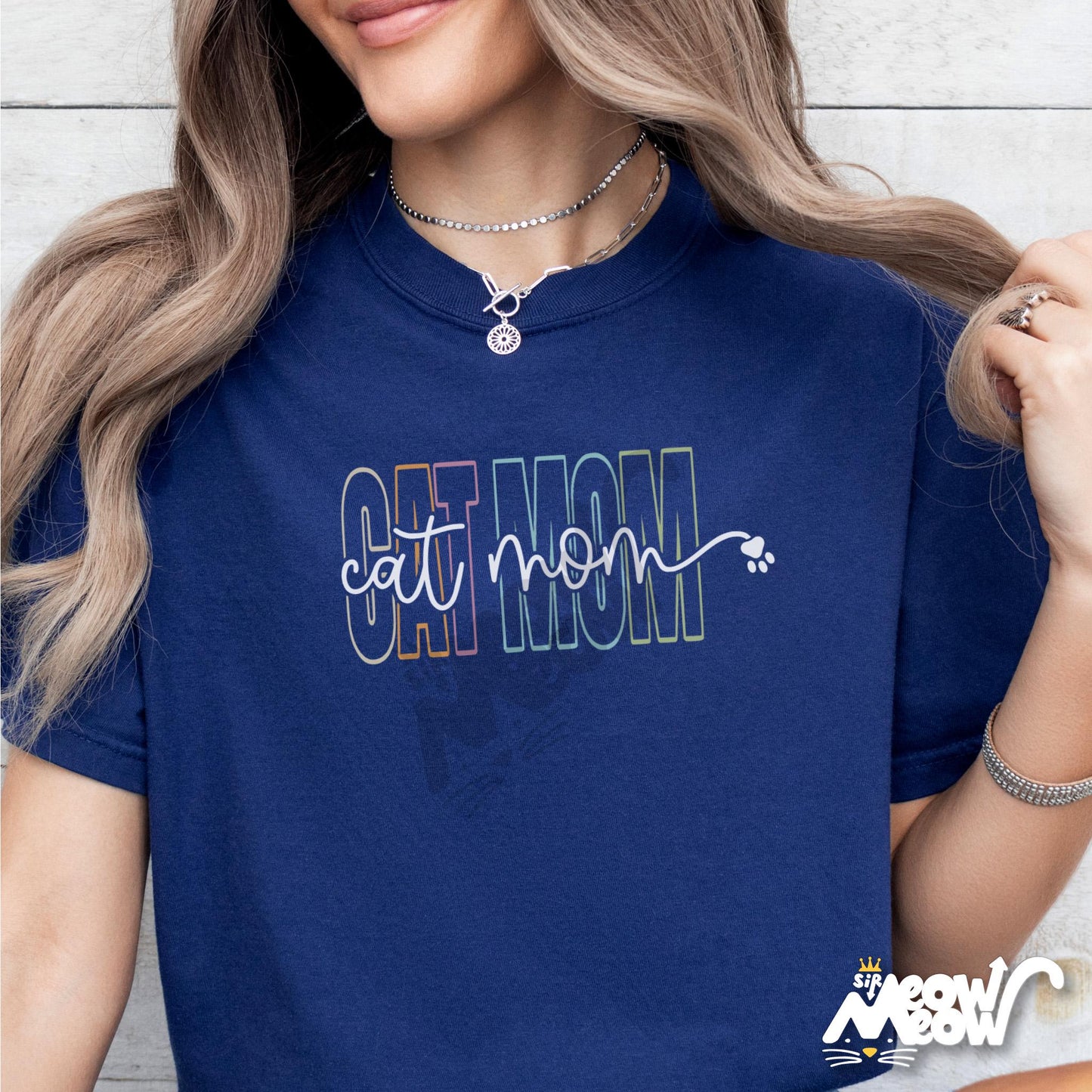 Cat Mom Shirt Retro Rainbow Cat Mom Tee Cute Style T Shirt Cat Lover Gift Pet Mom Top Graphic Tee – Warm & Stylish · Perfect For Daily Wear