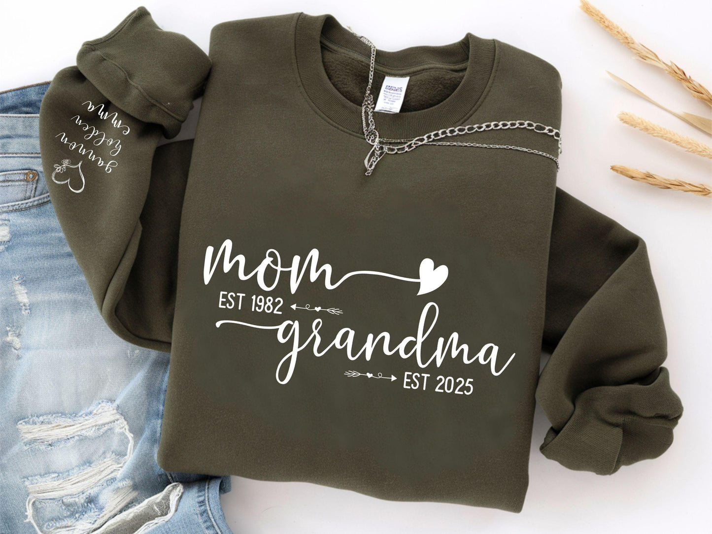 Custom Mama Shirt with Kid Name on Sleeve Grandma Sweatshirt Mothers Day Gift Mommy Gift New Momma Gift Gift for Nana Gigi Hoodie Hoodie – Warm & Stylish · Perfect For Daily Wear