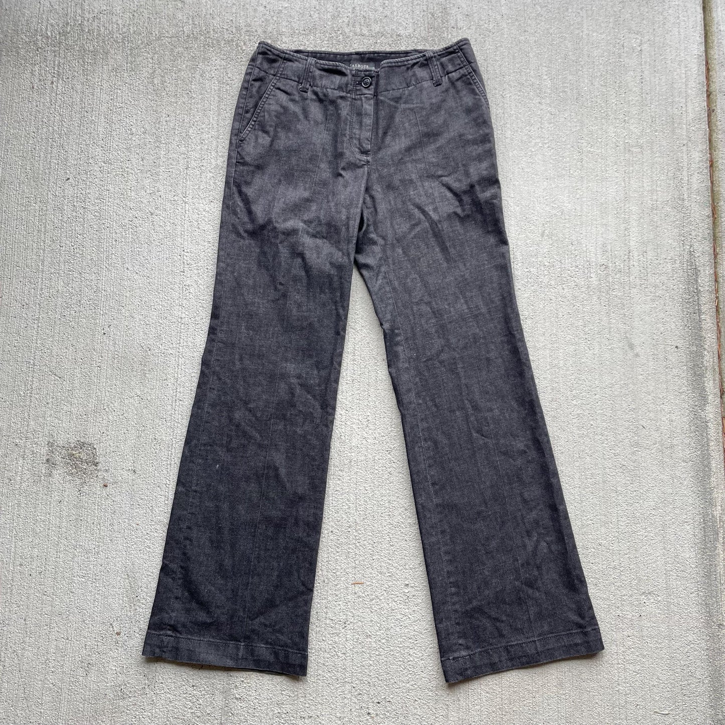 y2k early 0039s dark wash denim mid rise flare jeans size small Graphic Tee – Warm & Stylish · Must-Have Style