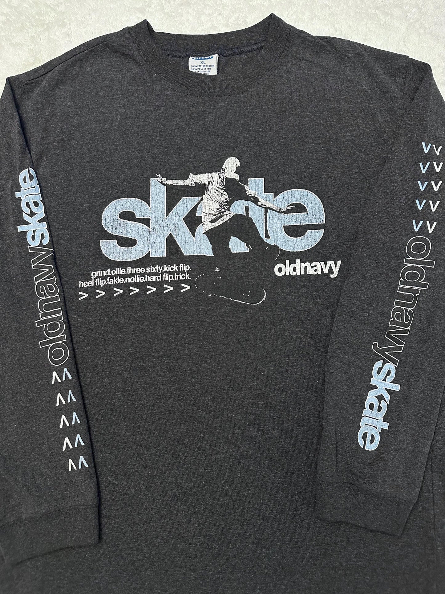 Vintage 2000s Y2K Skate Skateboarding Old Navy Streetwear Long Sleeve T Shirt S Graphic Tee – Bold Style · High-Quality Print
