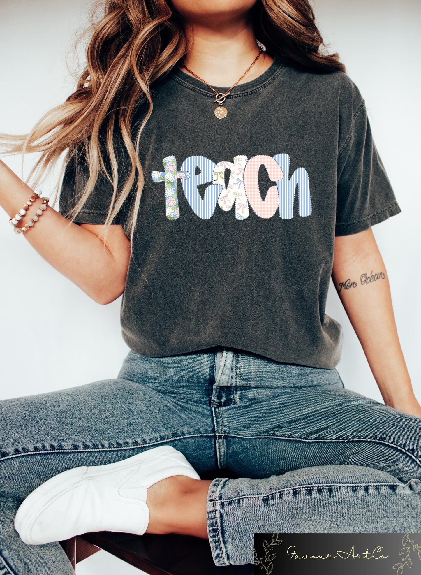 Retro Comfort Teach T shirt Floral Teacher Shirt Cute Teacher Sweatshirt Teacher Appreciation Gift First Day Of School Crewneck Sweatshirt – Easygoing Wear · Trending Graphic Apparel